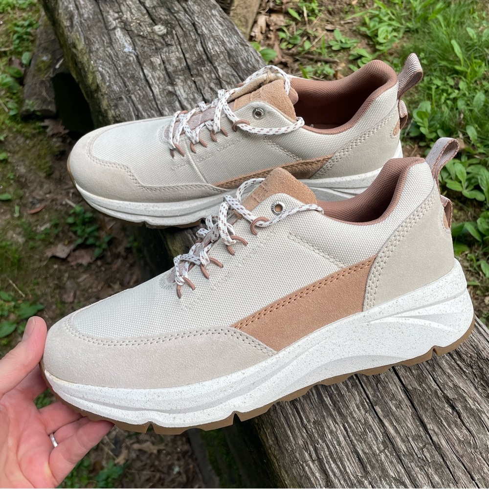 NWT Kodiak Brigden Shoes Size 9.5 Woman’s